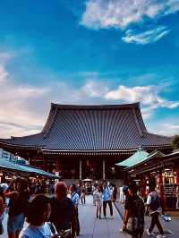⛩️「紅燈籠下，是東京最古老的祈願之地」。」