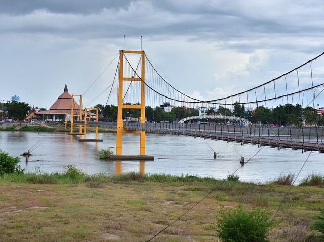 สะพานสมโภชกรุงรัตนโกสินทร์ 200 ปี