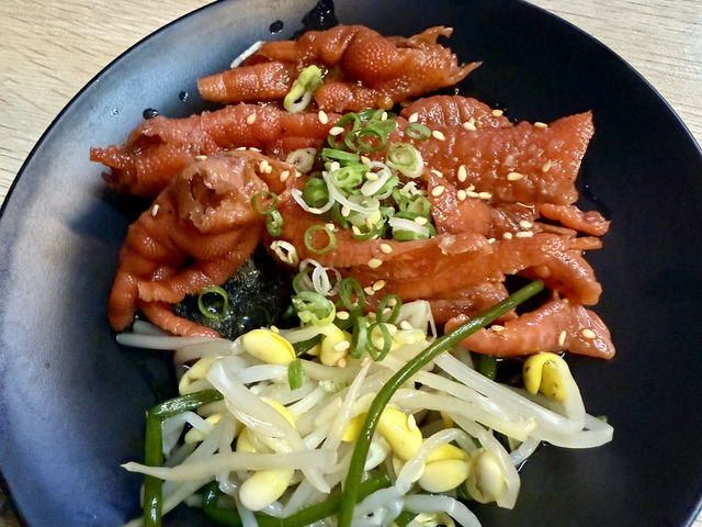 高雄江湖傳說(江振誠)非吃不可的美食餐廳.(良夥牛肉燥飯)是我在高雄10個月吃過最好吃.第一名小吃美食餐廳.值得推薦大家 高雄江湖傳說(江振誠)非吃不可的美食餐廳.(良夥牛肉燥飯)是我在高雄10個月吃過最好吃.第一名小吃美食餐廳.值得推薦大家