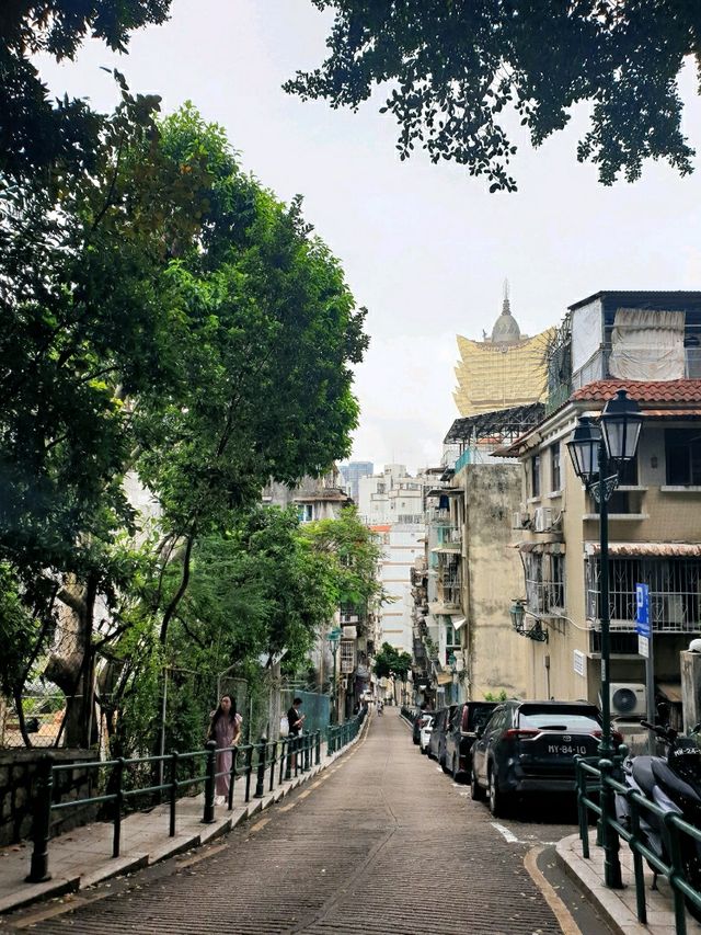 마카오, 화려한 이면의 고요