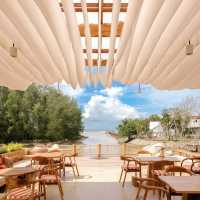 Lawton cafe วิวแม่น้ำปังๆ