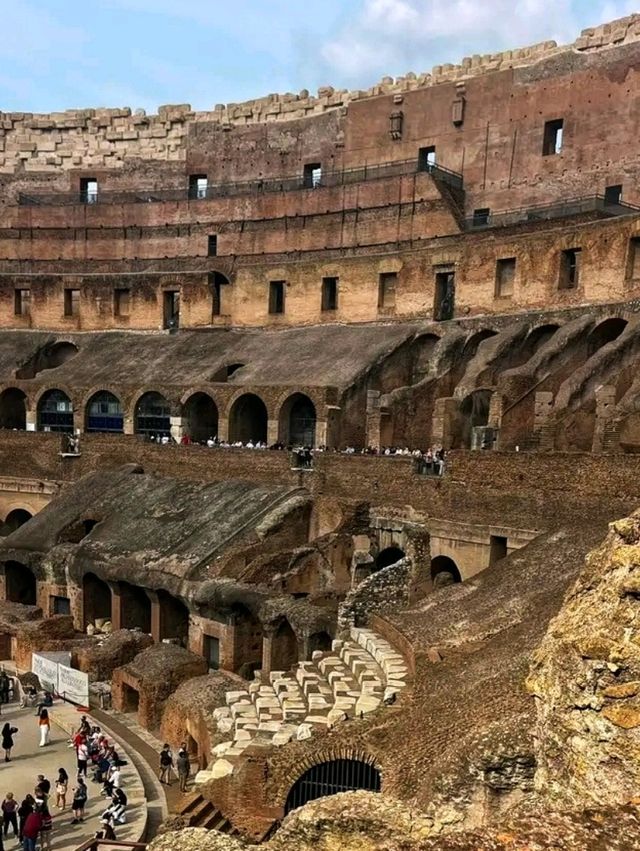 🏛️ Roman Forum – Walk Through the Heart of Ancient Rome