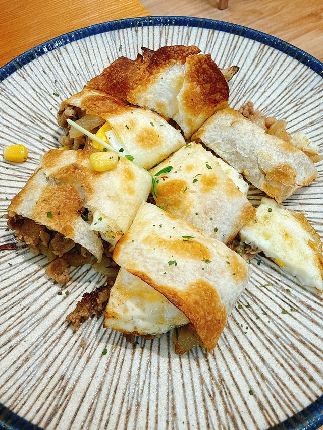 桃園｜假日吵雜的早餐店