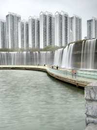 พี่จีนทำถึง! 🌊 น้ำตกเทียมในสวนขนาดใหญ่ 