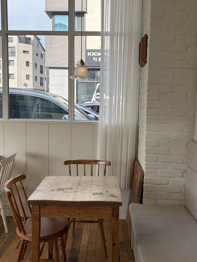 ๐ฟ ์์ ์ ๋์นดํ๊ฑฐ๋ฆฌ์์ ์ฐพ์ ๋ ๊ฐ์ง ์ทจํฅ์ ์นดํ โ ๐ฟ ์์ ์ ๋์นดํ๊ฑฐ๋ฆฌ์์ ์ฐพ์ ๋ ๊ฐ์ง ์ทจํฅ์ ์นดํ โ