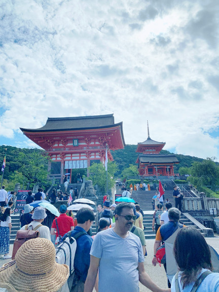 Step into Kyoto postcards: the stunning scenery of Kiyomizu-dera