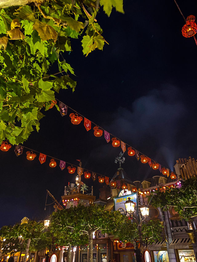 Halloween at the Most Magical Place in Shanghai ✨🎃