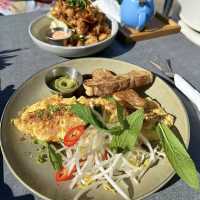 🇦🇺 バーンズ・ビーチに位置する人気のカフェ＆レストラン