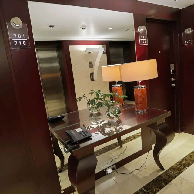 不在遊客區的商旅住宿～波圖皇冠假日酒店