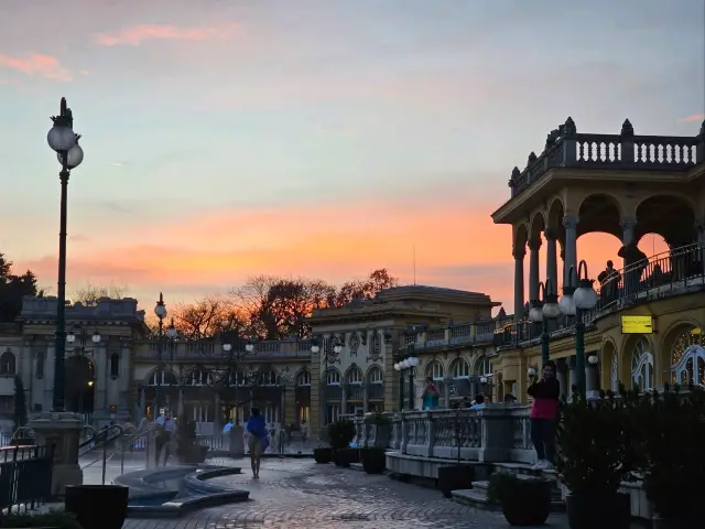 🇭🇺 匈牙利的冬季旅行就是泡溫泉！ ！