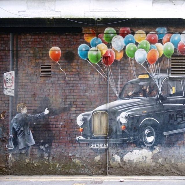 Explore the Vibrant Mural Art & Graffiti in Glasgow 🎨✨