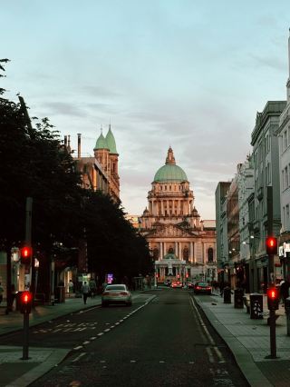 🚘 Ride-Sharing Across Northern Ireland: Smart, Scenic & Budget-Friendly Travel 💸🍀