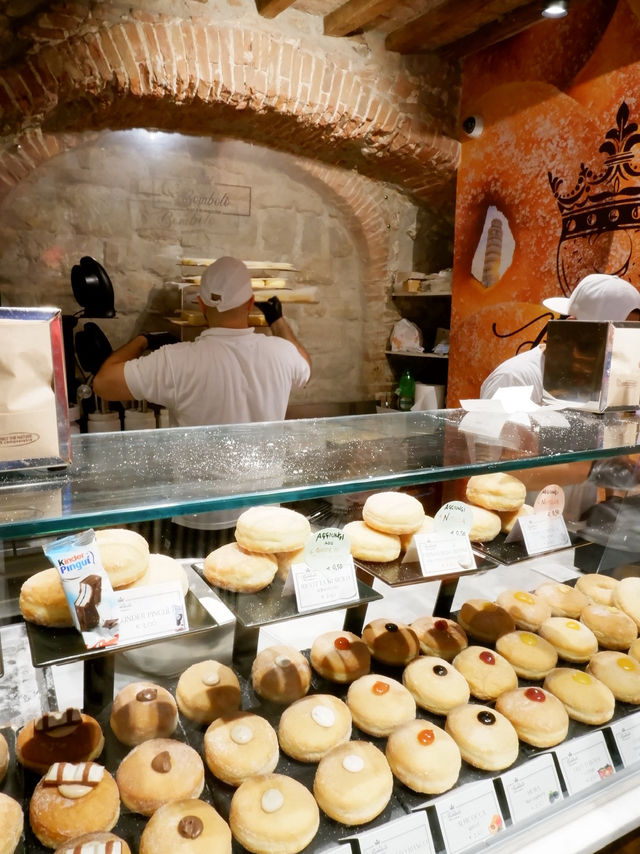 🍩 รีวิวร้านขนม Bombolò Pisa – โดนัดสดใหม่ ไส้แน่น