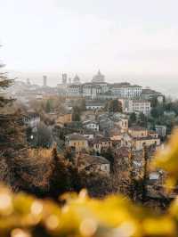 🏰🧡 “Stone Walls & Sky-High Views: My Perfect Day in Bergamo” 🇮🇹