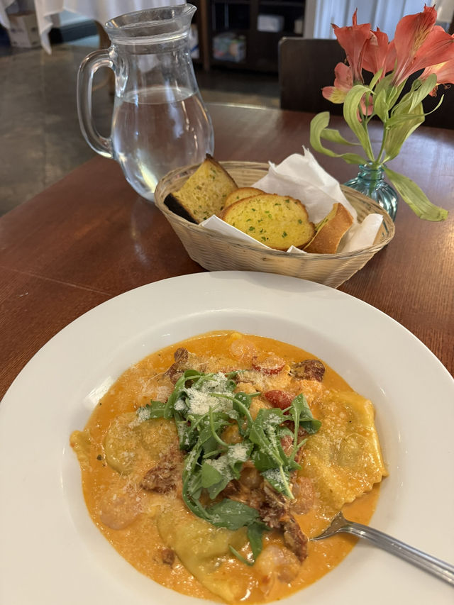 🇬🇧 Cambridge Curiosities: Scholarly Strolls Through History and Knowledge 🎓 🇬🇧 Cambridge Curiosities: Scholarly Strolls Through History and Knowledge 🎓