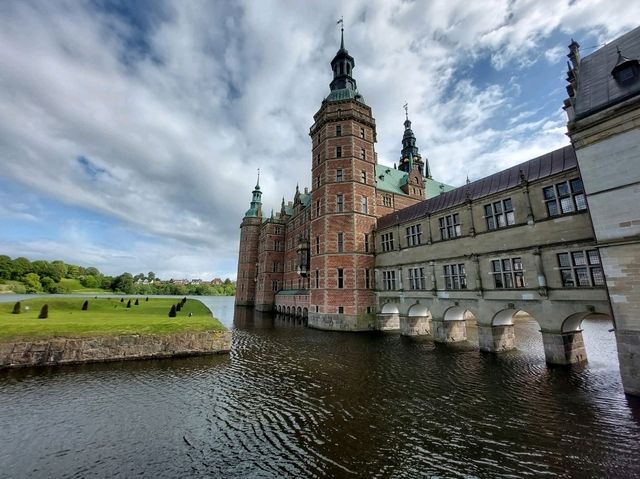 Exploring Copenhagen’s Top Attractions with Hans Christian Andersen’s Magic 🧜‍♀️
