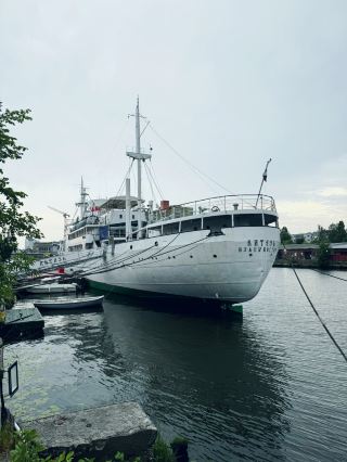 So You Can Actually Stay on a Research Ship in Kaliningrad? 🚢🤯