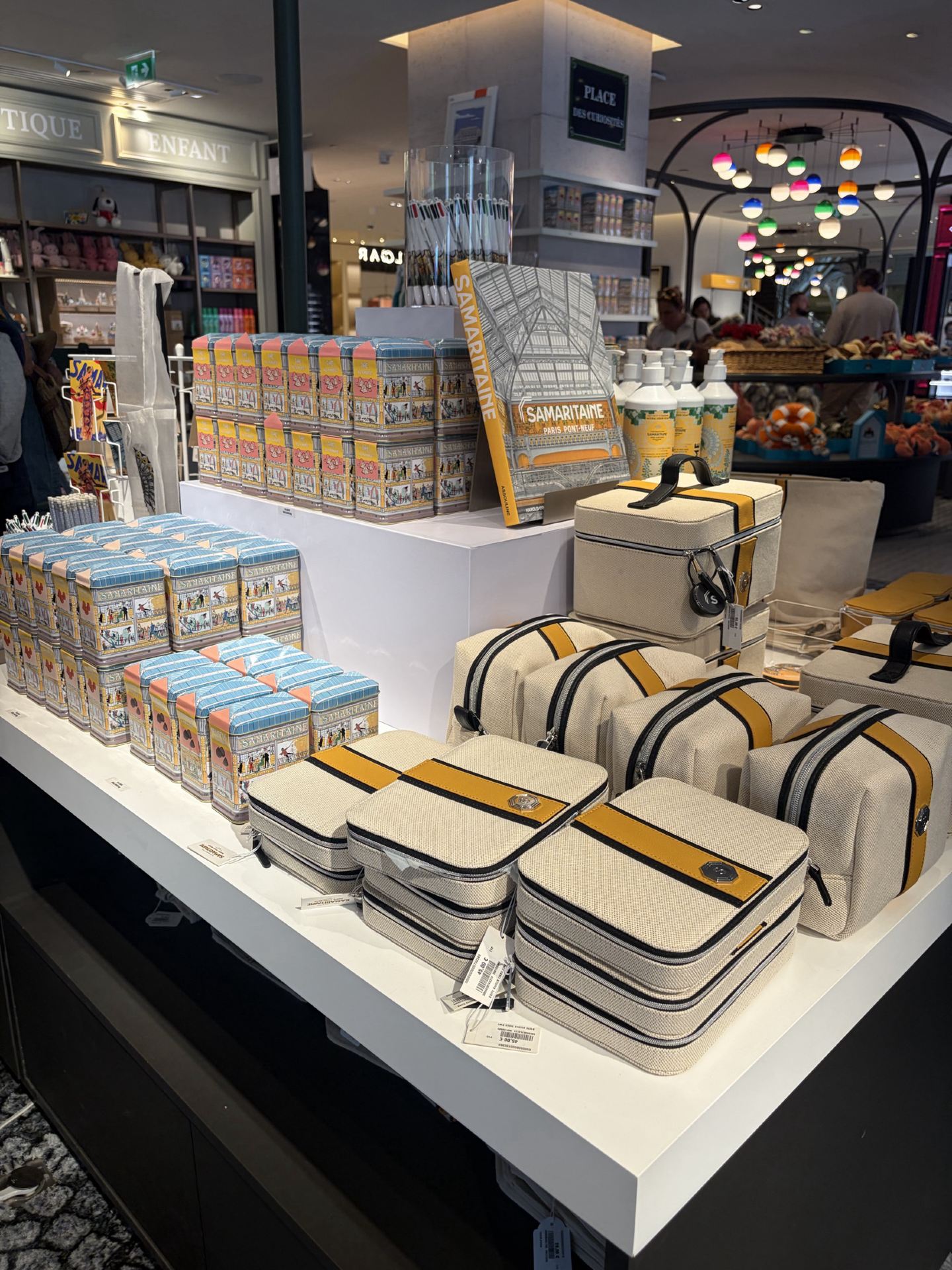 [Paris 1st Arr.] The Ultimate Souvenir Spot! Chic Finds at La Samaritaine.