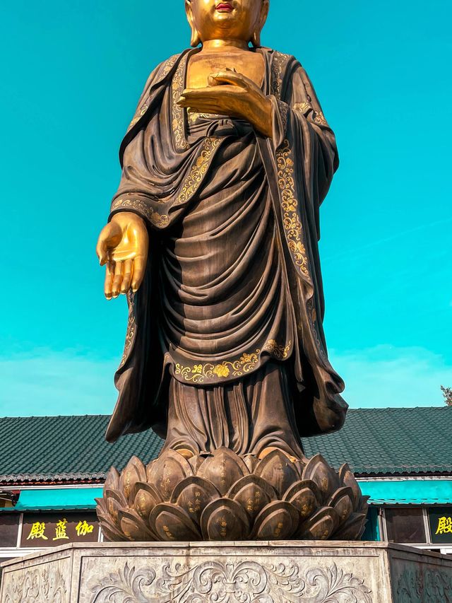 Even an earthquake couldn’t stop this Pagoda