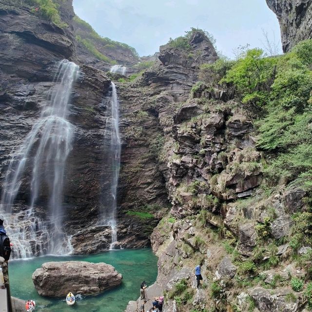 incredibly Beautiful Waterfall !