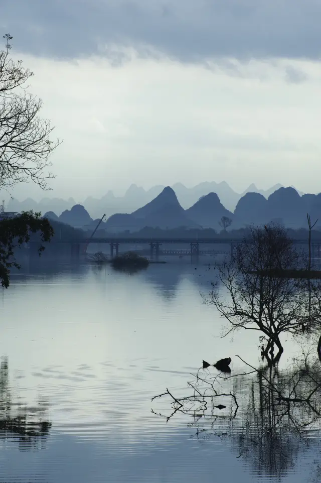 在桂林這個免費景點，我拍到了現實中的山水畫