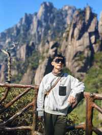 三清山,在14億年花崗岩包圍中的秀美石林