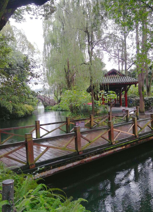 棠湖公園——一處讓人流連忘返的旅遊勝地