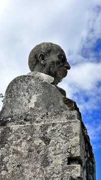 獻給政治家愛德華多·維森蒂的紀念碑Monumento a V