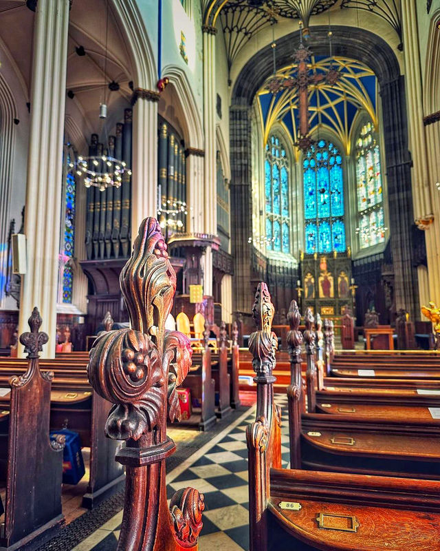 Explore the Majesty of Westminster Abbey