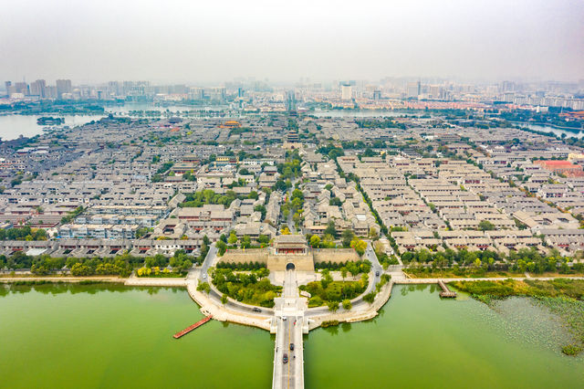 漫步青石庭院，感受古都盛世氣息
