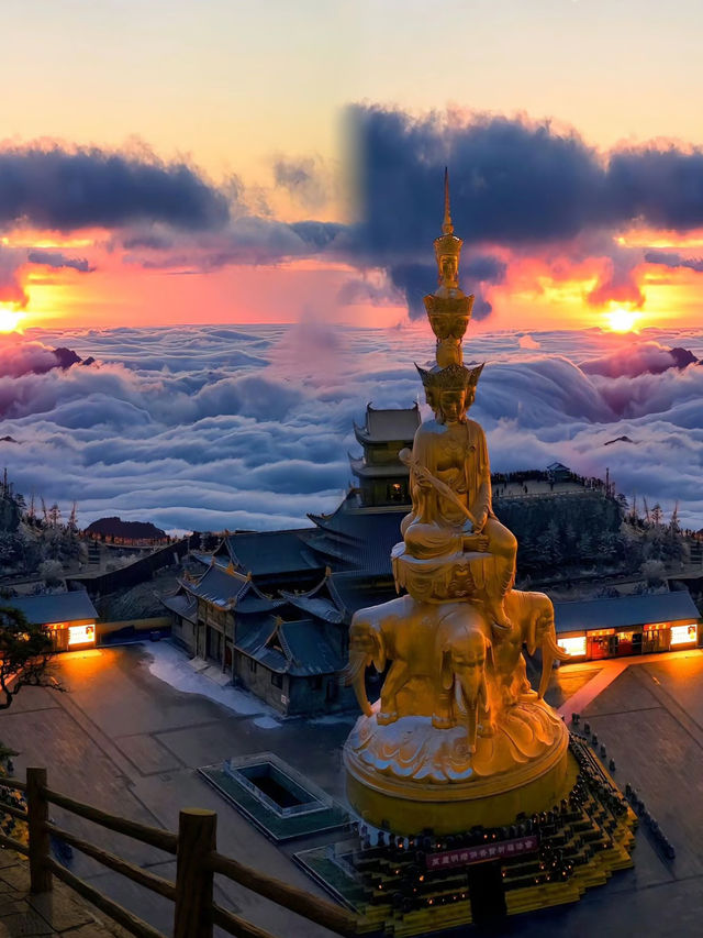 佛光普照下的壯美山水與禪意之旅 佛光普照下的壯美山水與禪意之旅