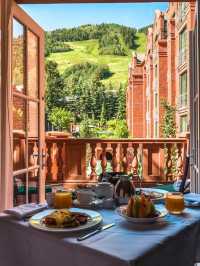 🏔️ Aspen's Luxe Sleeps: St. Regis Resort Highlights 🌟