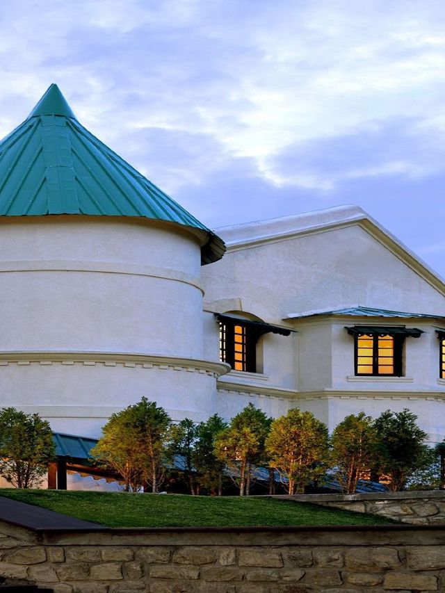 🌟 Mussoorie Magic: Stay in Style at The Savoy 🏨✨