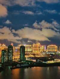🌟 Zhuhai Delights: Stay at Fengyu International 🏨
