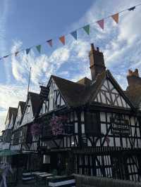 Canterbury is a small town in UK 🇬🇧 check out the nature 🩷