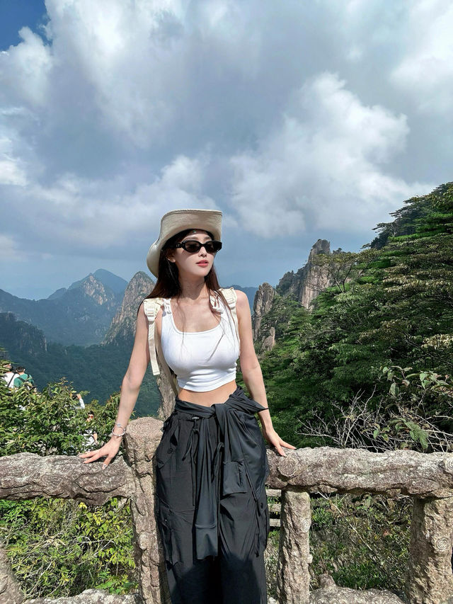 在九月的第一天成功打卡黃山！