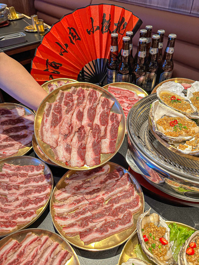 哇哇哇～現在在蘭州烤肉都這樣吃了嗎？。