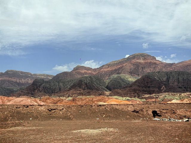 新疆旅行之八，走新疆最美公路——吐和高速。