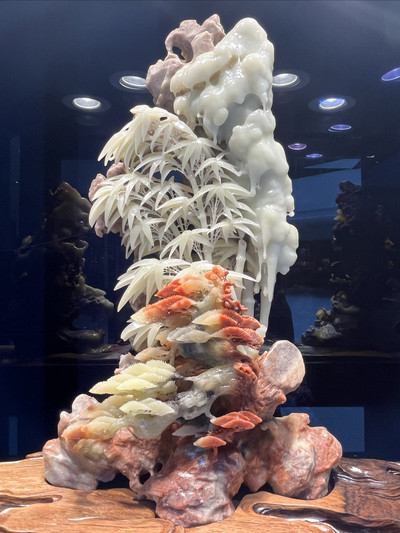 青田石　フラワー彫刻　3610g 博物館から流出　最高品質な青田石アート 青田石 フラワー彫刻 3610g 博物館から流出 最高品質な青田石アート