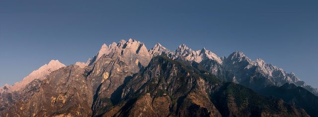 你有冇從唔同嘅角度睇過玉龍雪山？