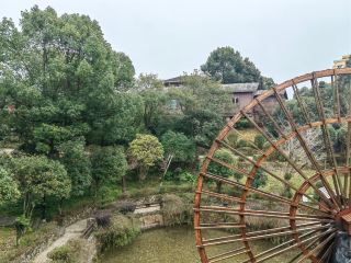Watch Baizhangji Waterfall from the air without pain