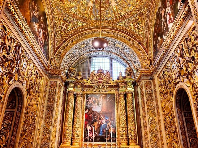 The Stunning St. John’s Cathedral in Malta ⛪✨