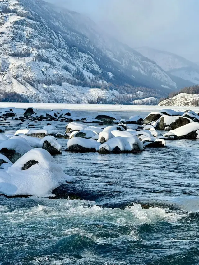 Braving Kanas at -30℃: Your Essential Survival Guide
