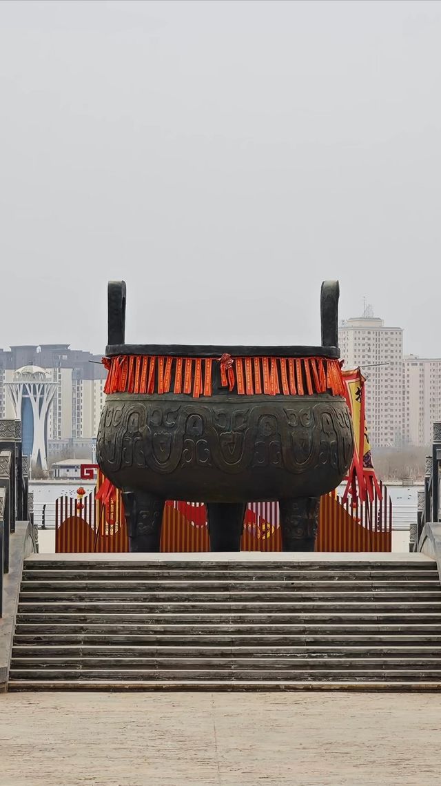 踏上阿克套這片土地，就像闖進了被塵世遺忘的夢幻之境