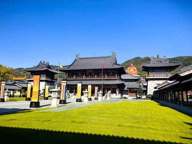 人間彌勒，知足常樂