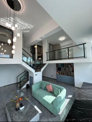 A Dreamy Castle in the Clouds: This Kunming Chenggong B&B Is Stunning