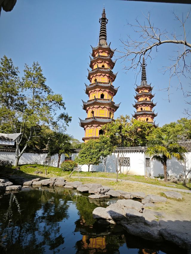 雙塔斜影入畫來-雙塔拍照打卡攻略
