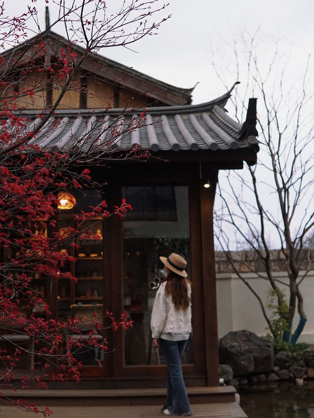 人生建議！嚟麗江住白沙古鎮，睇日照金山！