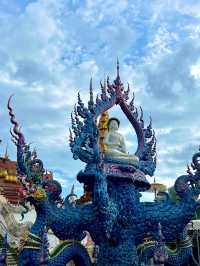 #西雙版納之旅  西雙版納是中國雲南省最熱門嘅旅遊目的地之一，以其熱帶雨林、傣族文化、豐富嘅動植物資