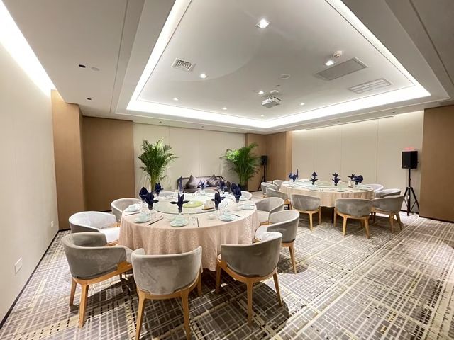 蘇州姑蘇區觀前街嘅酒店，可以逛平江路、山塘街、蘇州園林拙政園